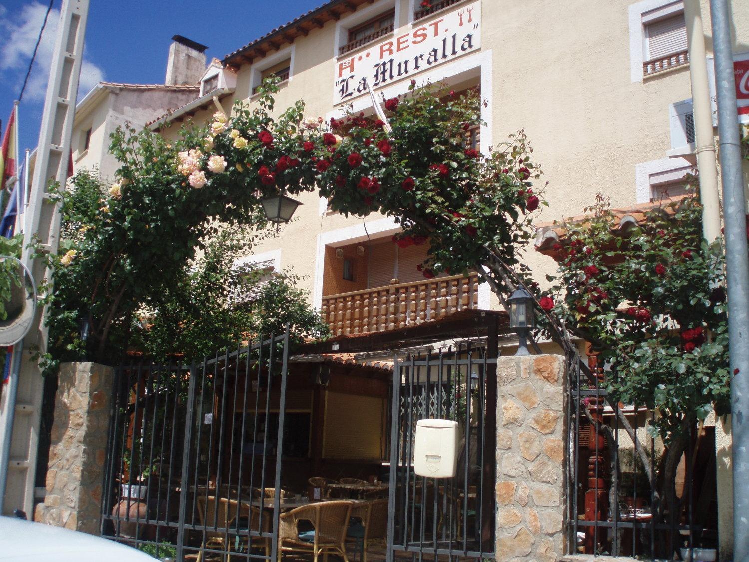 Hostal Restaurante La Muralla Canete  Luaran gambar